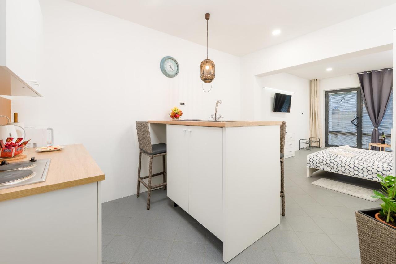 Studio Apartment Sesula สปลิท ภายนอก รูปภาพ